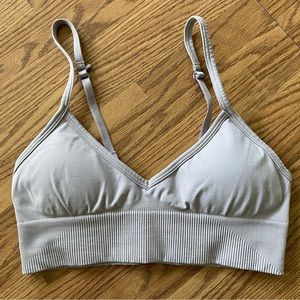 Lululemon sports bra dusty rose size 6